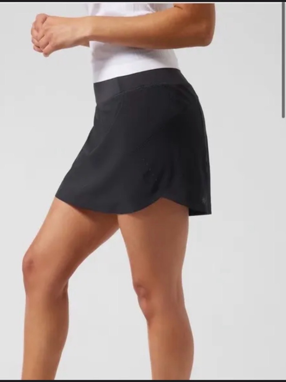 Athleta Run With It Skort 14”